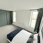 - Working - Visiting The Lakes Apartman Workington